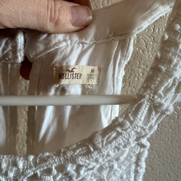 Hollister white lace high neck open back dress - Picture 2 of 4